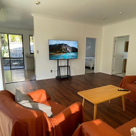 Charming Home Near Nature Auckland Exterior foto